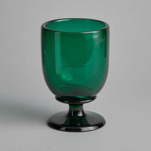 Reijmyre Glasbruk - Vas Grönt Glas på Fot